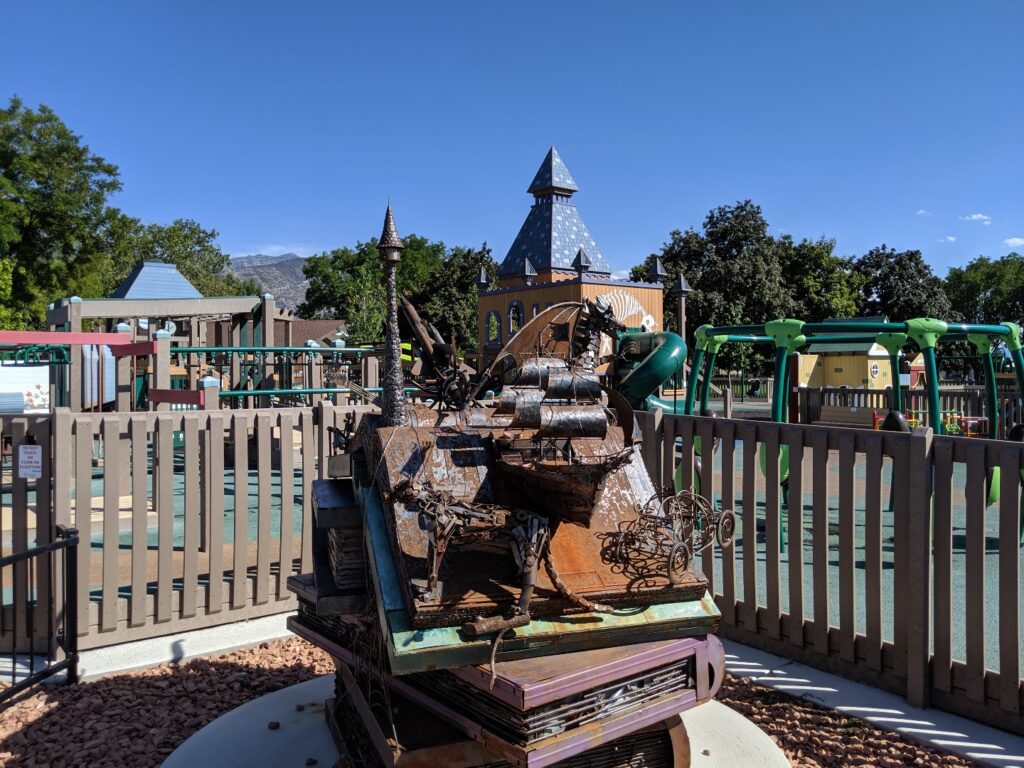 Picture of the monument at City Center park.